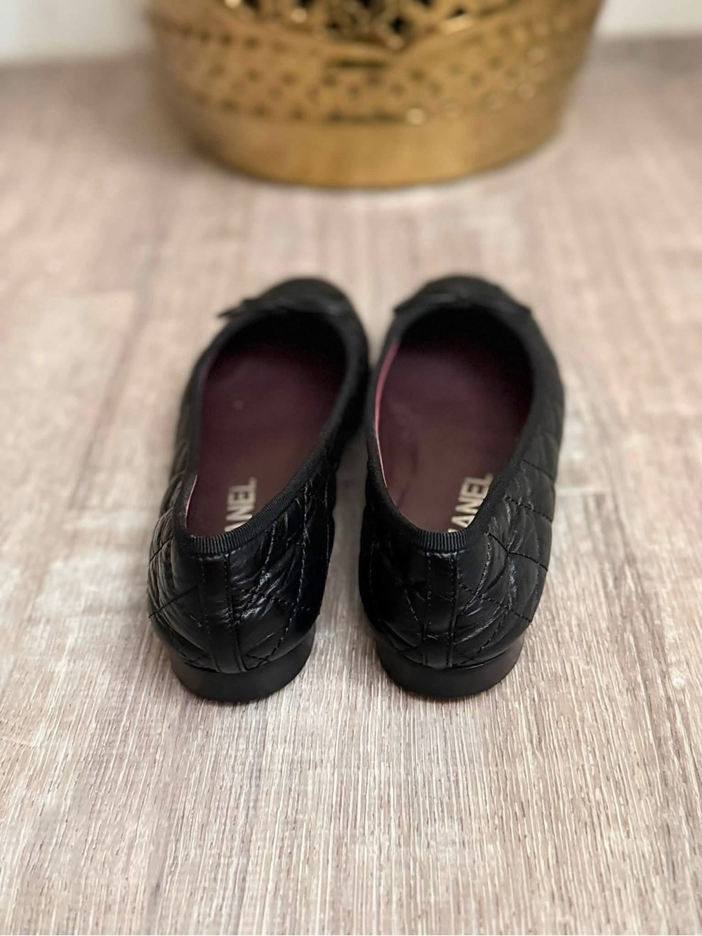 CHANEL Black Quilted Leather Ballet Flats with CC Medallion - Picture 4 of 7